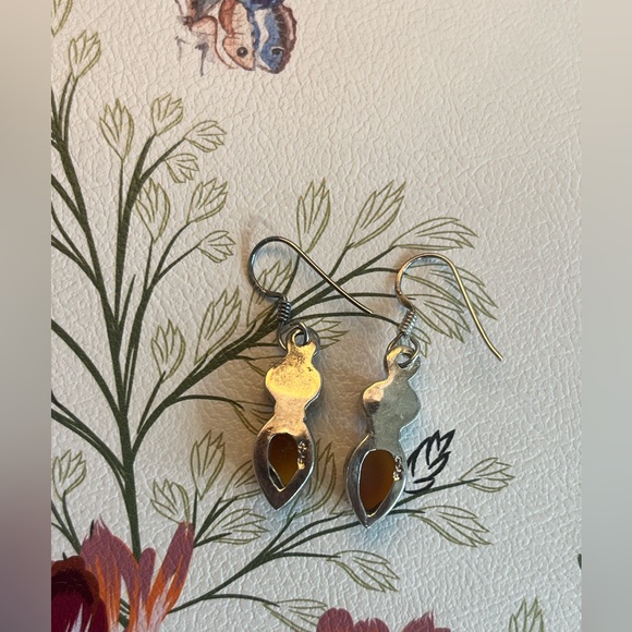 Garnet Water Drop Shape Dangling Silver Earrings - Picture 5 of 5